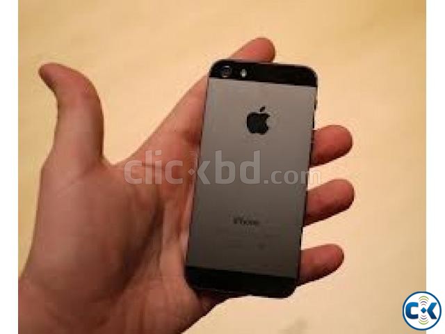 I phone 5 S with original accessories large image 0