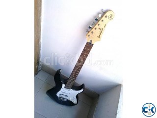 YAMAHA Pacific lead guitar