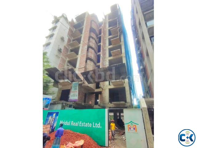 Luxury 1758 SFT Almost Ready Flat Sale Bashundhara large image 2