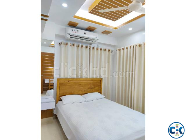 Modern Luxury 3-Bedroom Apartment in Bashundhara R A large image 2