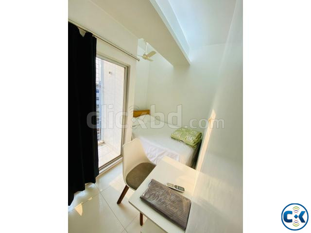 Premium 2-Room Studio Apartment Rent in Bashundhara R large image 2