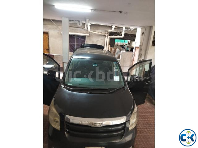 Toyota Noah X large image 0
