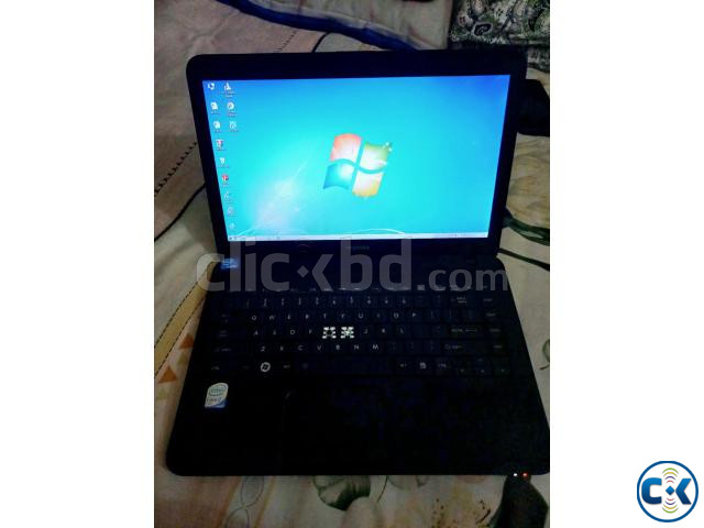 Tohsiba Celeron Laptop large image 1