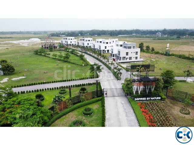 Plot At dhaka- Mawa amin mohammad The Valley  large image 1