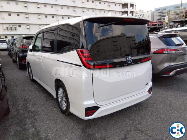 Toyota Noah 2023 large image 4