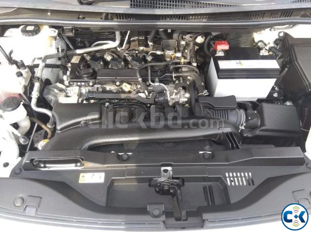 Toyota Voxy 2023 large image 1