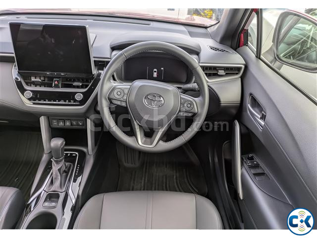 Toyota corolla Cross 2024 large image 3
