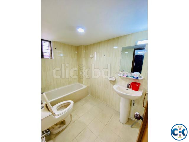 Elegant Furnished 3-Bedroom Apartment Rent Bashundhara R A large image 4