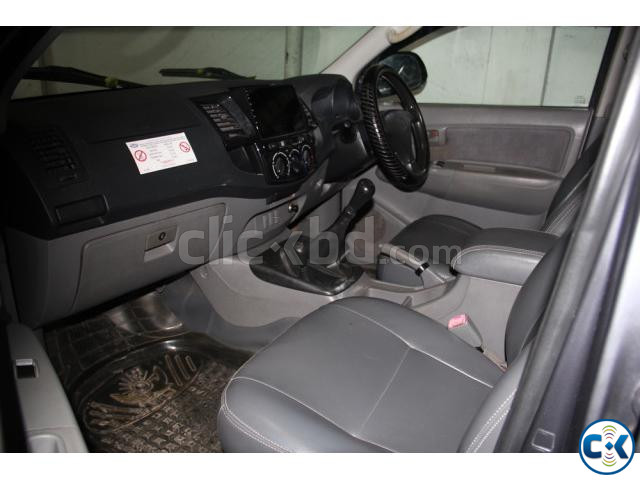 Toyota Hilux Double Cabin Pickup 2011 large image 1