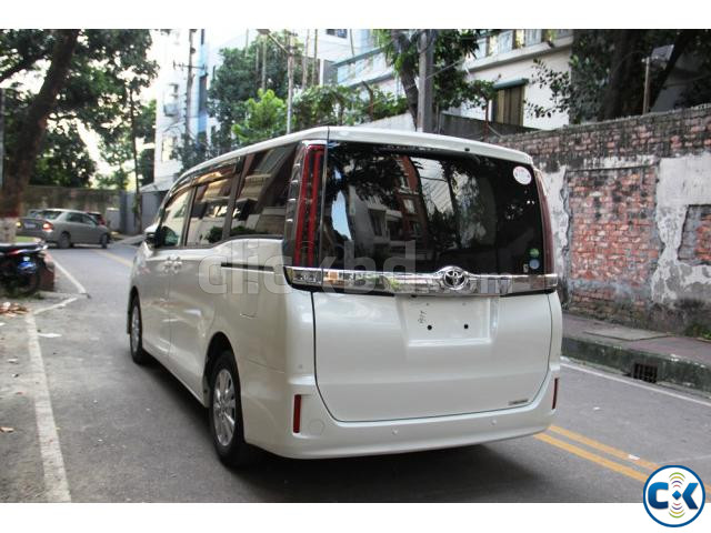 Toyota Noah G Package 2019 Octane Drive large image 2