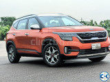 Kia Seltos 2020 Eye-Catching Orange White