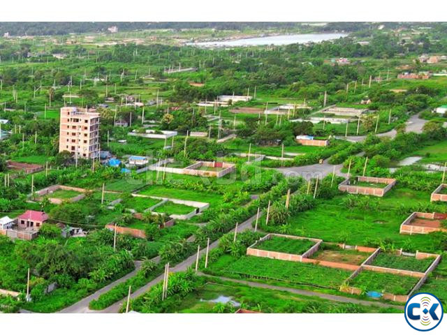 পূর্বাচলে ১৮০ ফিট রোড টাচ রেডি প্লট বিক্রি চলছে large image 4