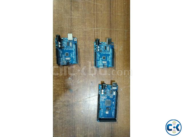 2 Arduino Uno R3 s and 1 Arduino Mega 2560 large image 1
