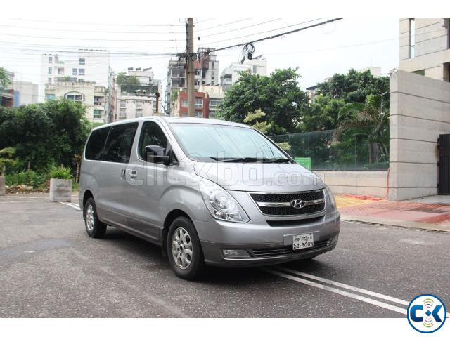 Hyundai H1 New Shape 12 Seater 2015 large image 1