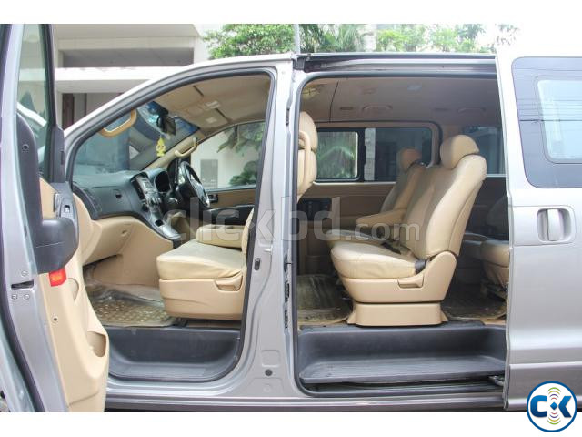 Hyundai H1 New Shape 12 Seater 2015 large image 4