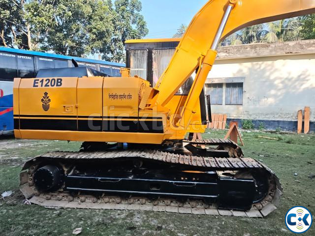 Cat_E120B full fresh excavator imported from ChittagongPort large image 0