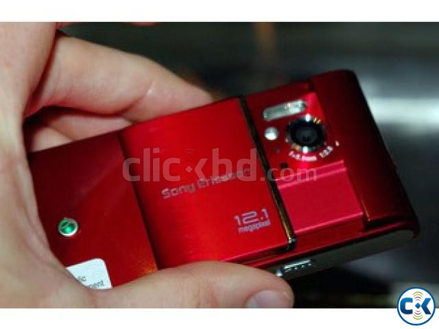 Mobile for sale Sony Ericsson Satio red color good condit large image 1