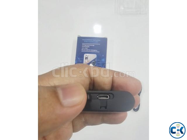 Fingerprint Keyless Smart Padlock Rechargable large image 3