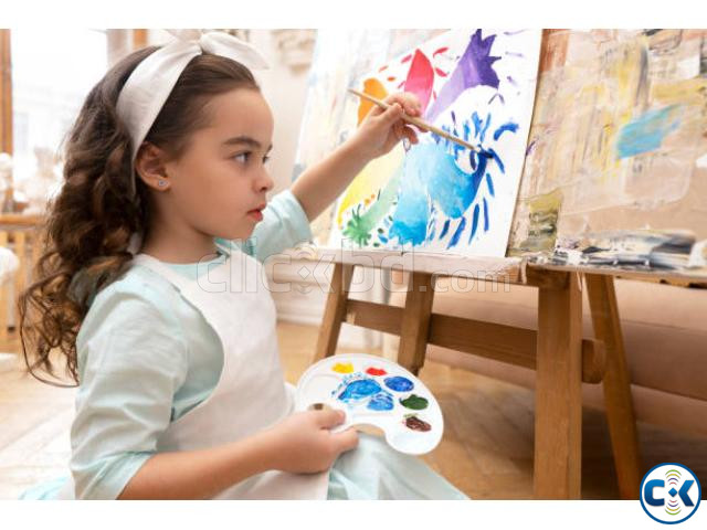 EXPERT FEMALE DRAWING TEACHER AVAILABLE large image 1