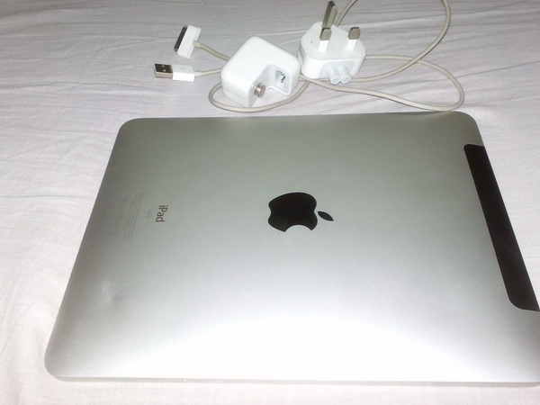 Apple iPad 64GB wifi 3G large image 1