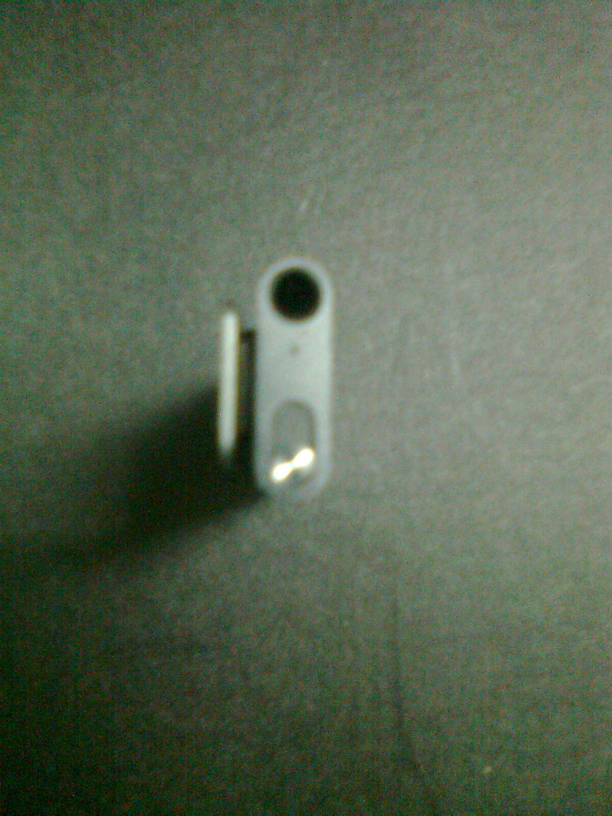IPOD SHUFFLE 5TH GENERATION USED BUT NEW HEADPHONE BOXED  large image 3