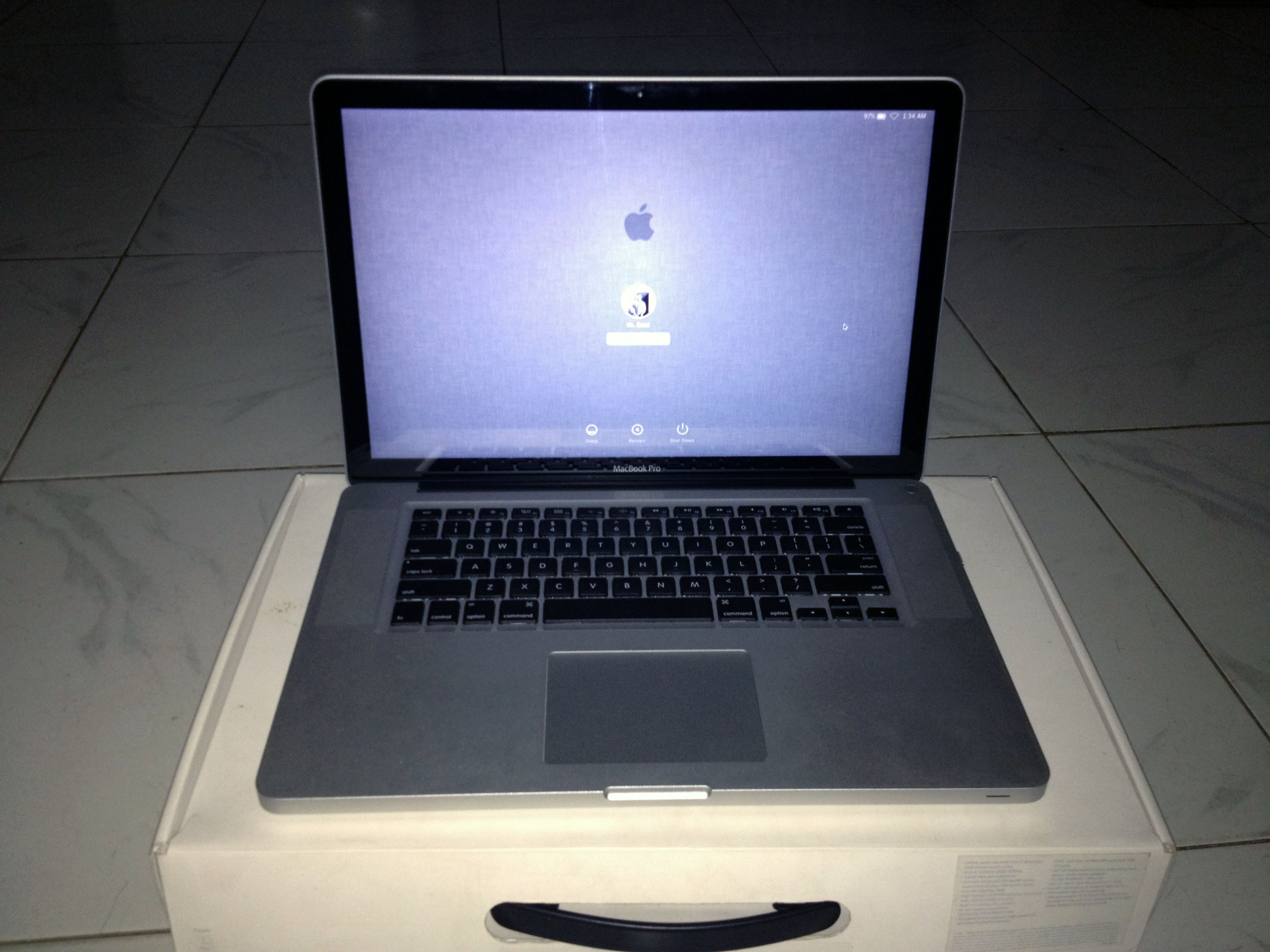 macbook pro large image 0