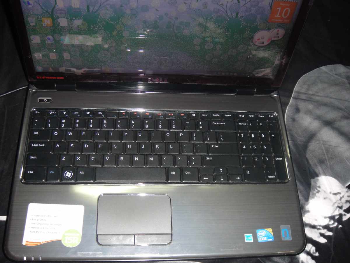 Dell Inspiron n5010 core i5 2.67GHz 2gb ram 500HDD laptop large image 2