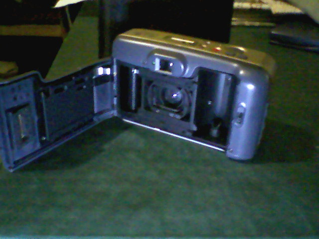 YASHICA zoom 70 camera large image 1