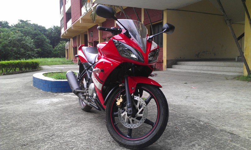 yamaha r15 red large image 0