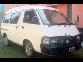 Toyota Lite Ace GL MicroBus