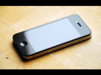 iphone 4Gs black 16gb only 1 month used.totaly new condtion
