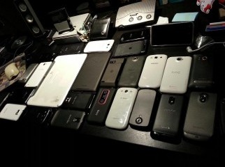 FULL BOXED FRESH 2 DAYS USED IPHONE 4