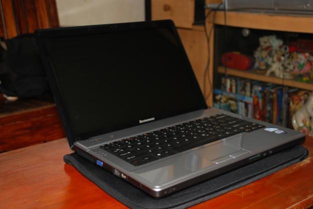 Lenovo 3000 G430 Good condition with charger and bag large image 0